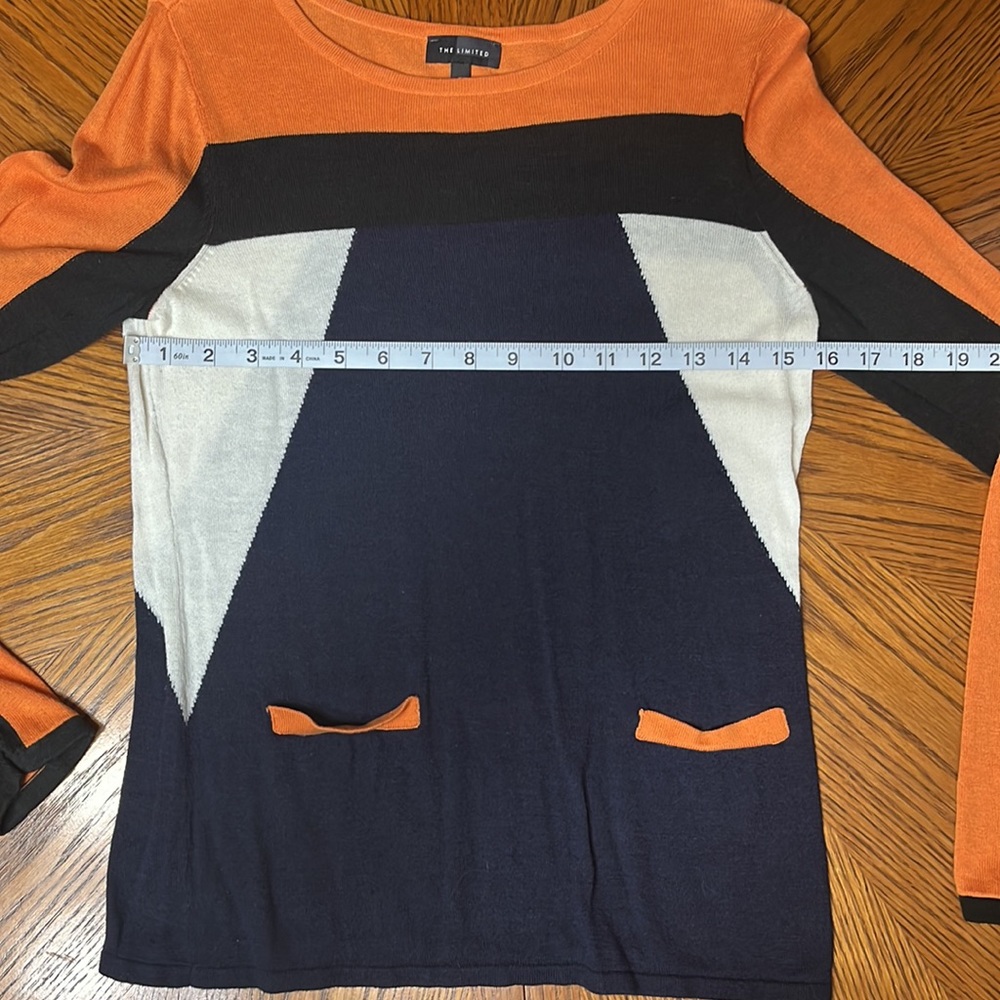 The Limited • Colorblock Pullover Sweater - Picture 3 of 4